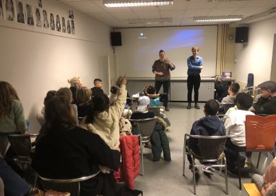 Semaine des langues 2025 - groupe enfants à la médiathèque d'Arles